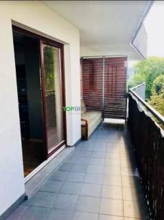 Dwa pokoje z balkonem w zielonej okolicy