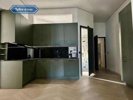 apartament 119,3 m2 w kamienicy w ŚRÓDMIEŚCIU