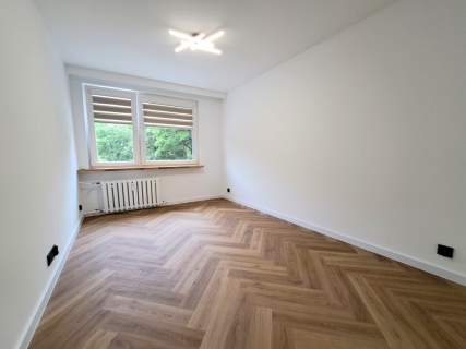 -ROZKŁAD-ŚWIEŻO PO REMONCIE-CO.MIEJSKIE-BALKON 7m2