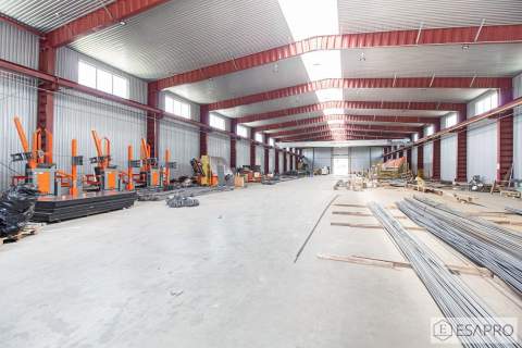 Hala magazynowa/produkcyjna o pow. 1980 m2 na wyna