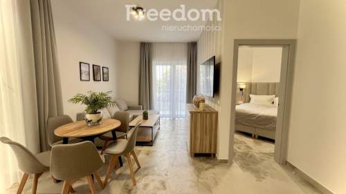 Bardzo atrakcyjny apartament przy promenadzie.
