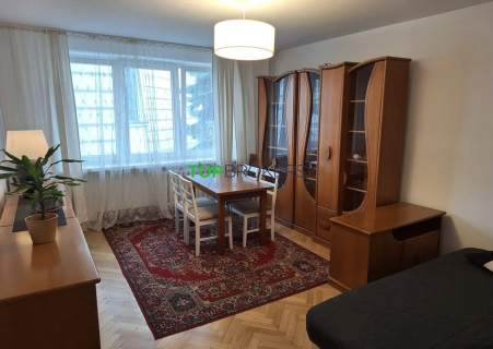 Dwa pokoje z oddzielną kuchnią przy Starym Mieście