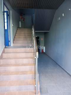 BIUROWIEC 527,70 m2 2 PIĘTRA PODPIWNICZENIE 