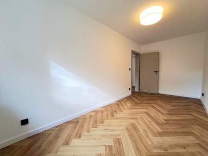 -ROZKŁAD-ŚWIEŻO PO REMONCIE-CO.MIEJSKIE-BALKON 7m2