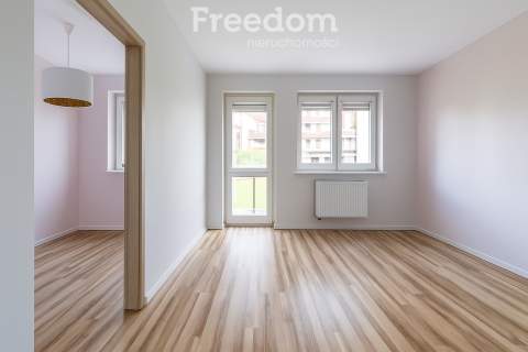 2 pokoje na Skoroszach Garaż Balkon Parter
