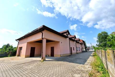 Obiekt wielefunkcyjny na sprzedaż-centrum Huszlewa