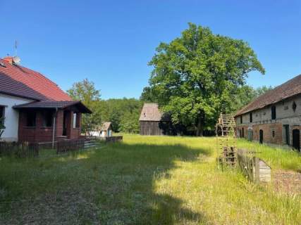 Na sprzedaż wyjątkowa nieruchomość - dom działki