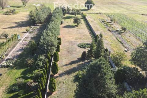 Ładna ogrodzona zadrzewiona działka 2600 m2