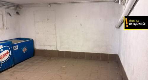 chłodnia z garażami, biurem oraz parkingiem