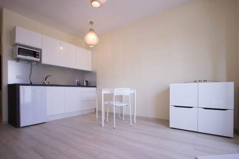 Cicha kawalerka w apartamentowcu - Pograniczna 26