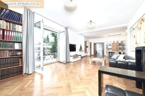 Komfortowe, 4 pokoje, balkon, winda, 1piętro garaż