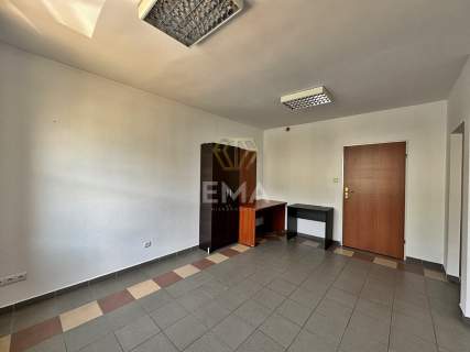 Lokal użytkowy w centrum 127 m2.