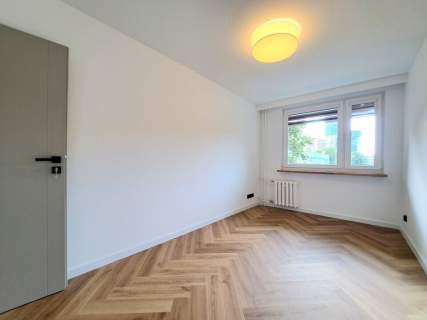 -ROZKŁAD-ŚWIEŻO PO REMONCIE-CO.MIEJSKIE-BALKON 7m2