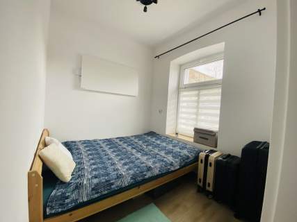Po remoncie, oddzielna sypialnia21m2suterena21m,centrum