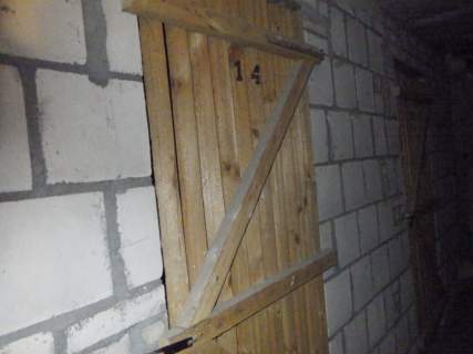 Sprzedaż z wolnej ręki - udział 1/2 w lokalu