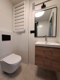 -ROZKŁAD-ŚWIEŻO PO REMONCIE-CO.MIEJSKIE-BALKON 7m2