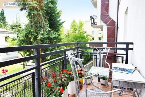 Komfortowe, 4 pokoje, balkon, winda, 1piętro garaż