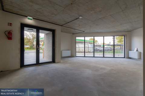 Lokal pod usługi/handel/biuro blisko centrum.