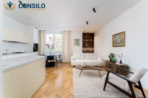 STARE MIASTO GOTOWIEC INWESTYCYJNY WYSOKI STANDARD