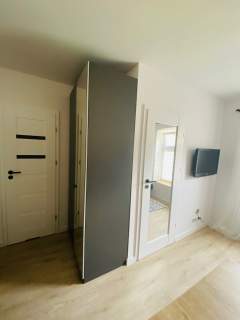 Po remoncie, oddzielna sypialnia21m2suterena21m,centrum