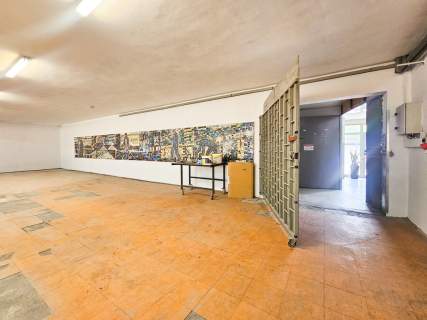 Open space 2,7m, biuro i socjal, wylot na DK 86