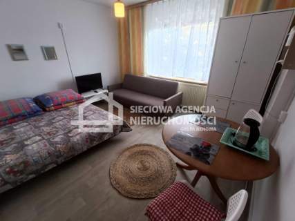 Połowa domu 240m2/8 pokoi/ Krynica Morska
