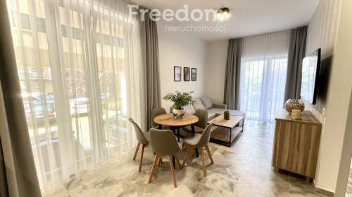 Bardzo atrakcyjny apartament przy promenadzie.