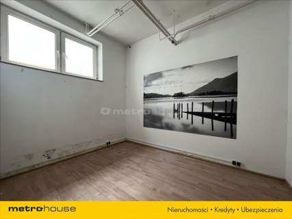 Dwupoziomowy lokal użytkowy na Kabatach
