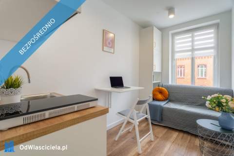 Pokój premium w Centrum Szczecina szybki internet w cenie.