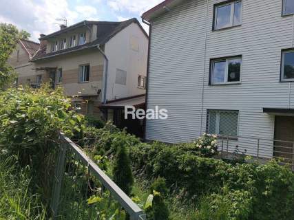 Hostel, dwa budynki, 17 pokoi, wszystkie wynajęte