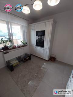 3-pokojowe, 65 m z balkonem i miejscem w hali