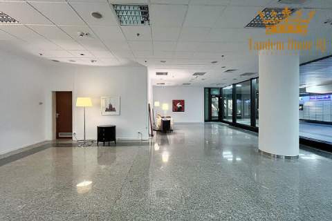 Lokal do wynajęcia 99m2, zaplecze 35m2 w pasażu, Śródmieście