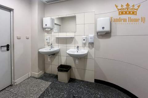 Lokal do wynajęcia 99m2, zaplecze 35m2 w pasażu, Śródmieście