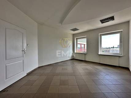 Lokal użytkowy w centrum 79m2