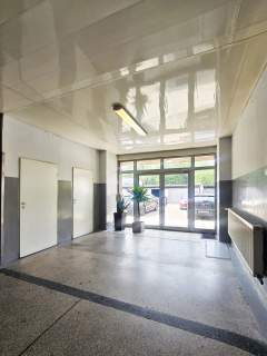 Open space 2,7m, biuro i socjal, wylot na DK 86