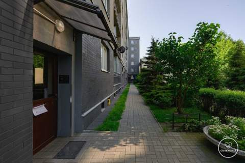 ŚRÓDMIEŚCIE KAMIENICA 3 POKOJE 49m2 BALKON