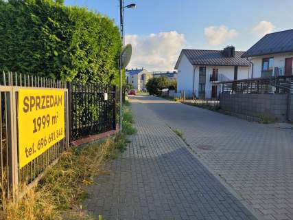 Duża działka inwestycyjna z domem - Stara Rumia