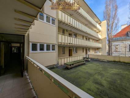 Sprzedam 3 pokoje Plac Bankowy Śródmieście
