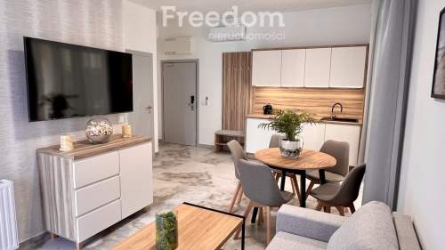 Bardzo atrakcyjny apartament przy promenadzie.