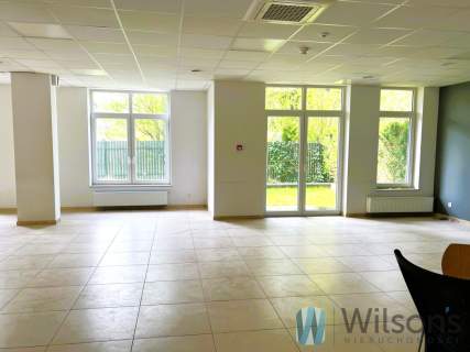 Duży lokal z ogródkiem 272 m2 dwa wejścia