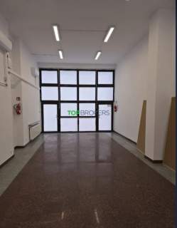 Przestronny lokal blisko placu Bankowego