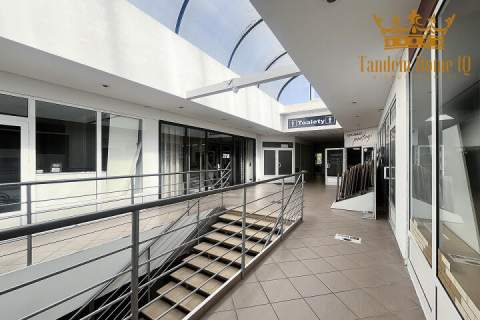 Do wynajęcia lokal 220m2, ekspozycja, centrum, budowlane, mokotów