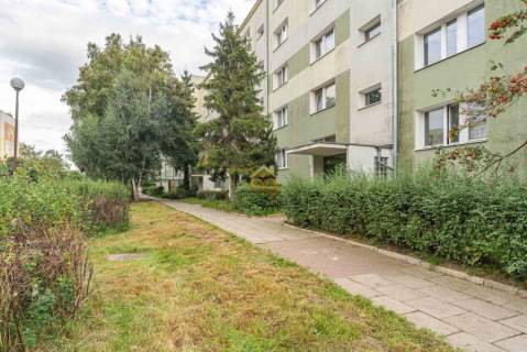 3 pokoje blisko tramwaju/ 10 min do Śródmieścia