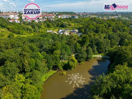 Wyjątkowy dom przy Parku Oruńskim 