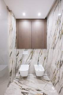 Dwupoziomowy, wykończony apartament z tarasem