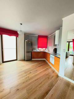 Luksusowy apartament z widokiem na jezioro