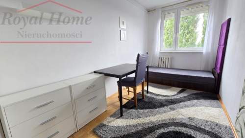 Przestronne, w pełnym rozkładzie 3 pok. z balkonem.