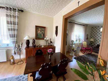 Piętro domu, ogród, spokojna okolica