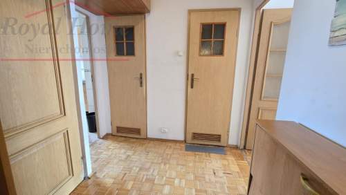 Przestronne, w pełnym rozkładzie 3 pok. z balkonem.