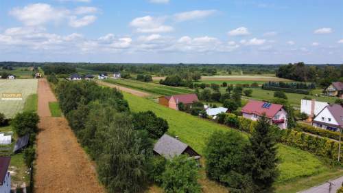 Drewniany dom na 15 arowej działce Kolonia Sól